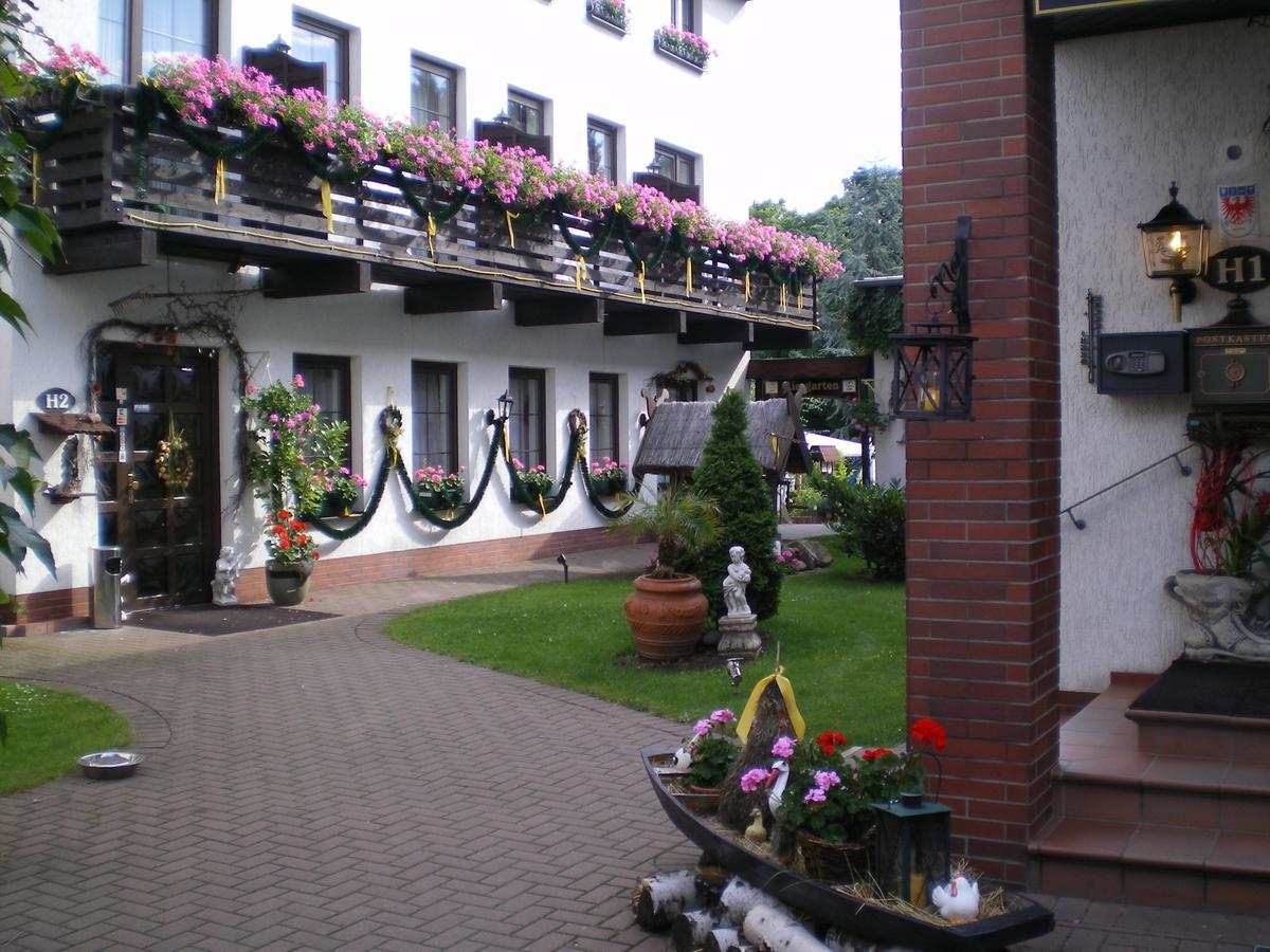 Hotel Am Berg Spremberg Exterior photo